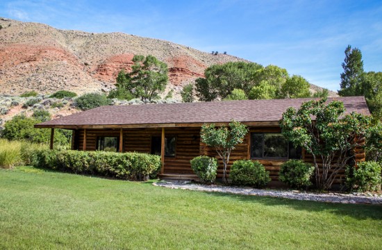 Lodging in Dubois Wyoming | Hardie House Exterior | CM Ranch